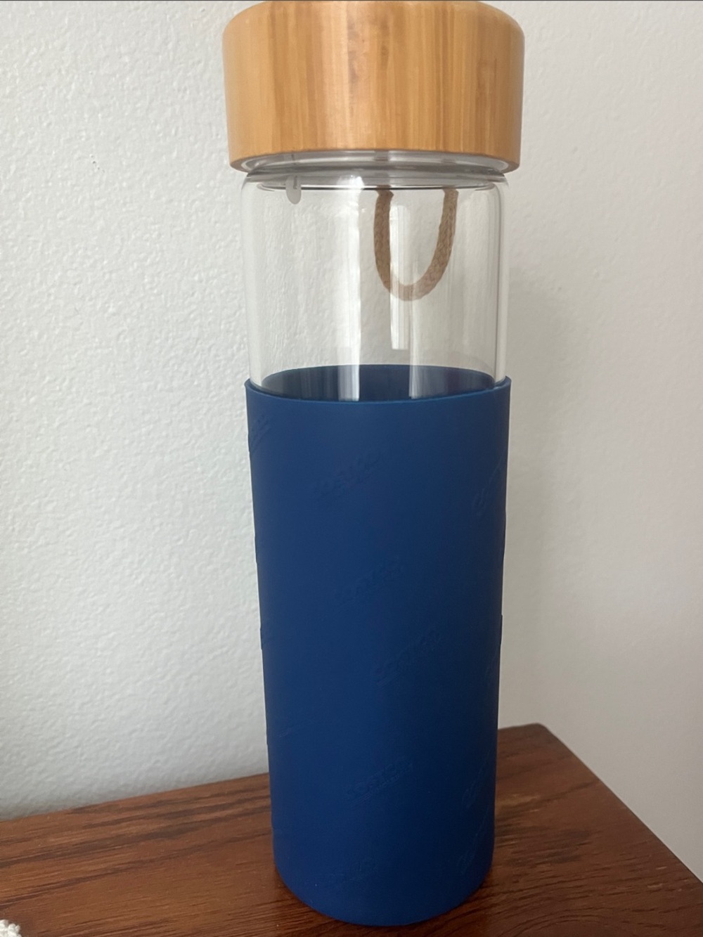 Costco: Blue Glass Water Bottle with Bamboo Lid
